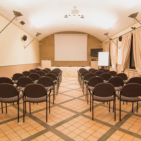 Parco Borromeo - Monza Brianza Apartahotel 4*
