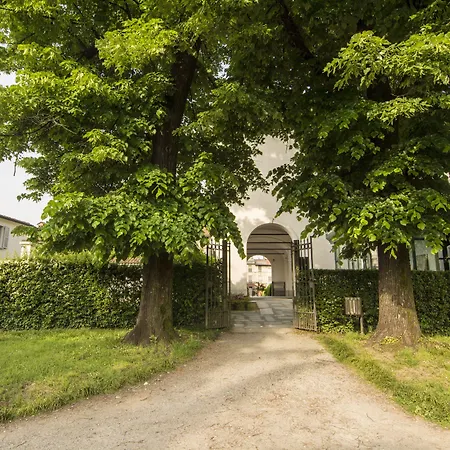 Parco Borromeo - Monza Brianza Aparthotel 4*